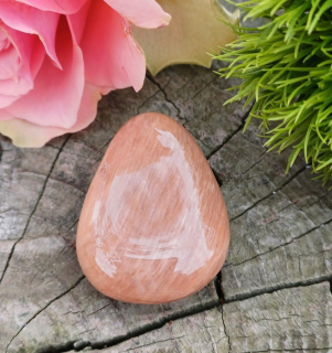 Měsíční kámen oranžový vrtaný valounek