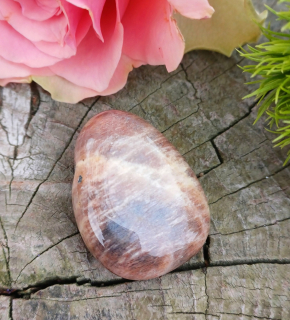 Měsíční kámen vrtaný valounek