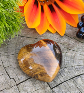 Tygří oko srdíčko vrtané