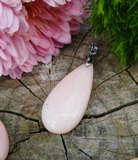 Růžový opál přívěsek