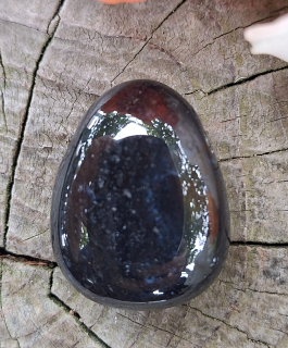Onyx vrtaný valounek