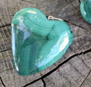 Malachit srdce přívěsek