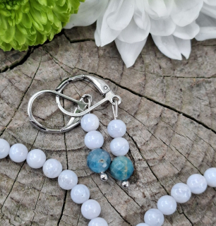 Chalcedon, apatit náušnice