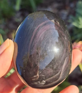 Obsidián duhový hmatka 140g