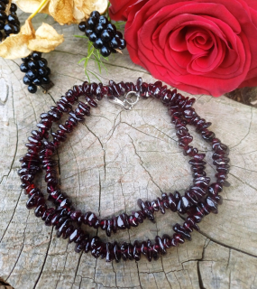 Granát náhrdelník  45cm